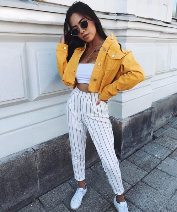 croptop là gì? Cách phối đồ đẹp mà không bị lố - ONOFF