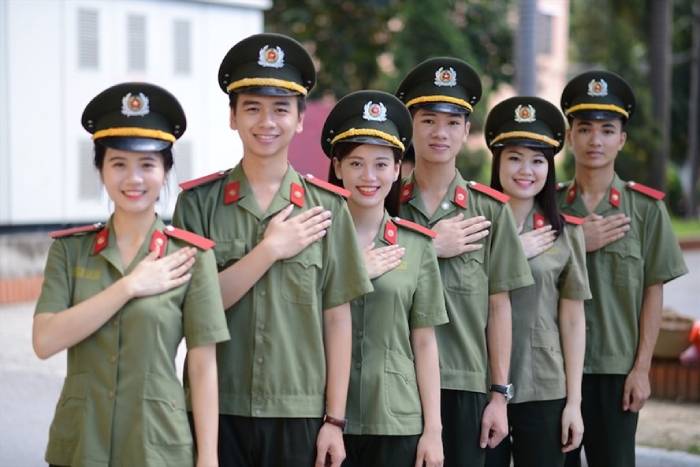 Tìm hiểu về lễ phục Công an nhân dân Việt Nam năm 2022