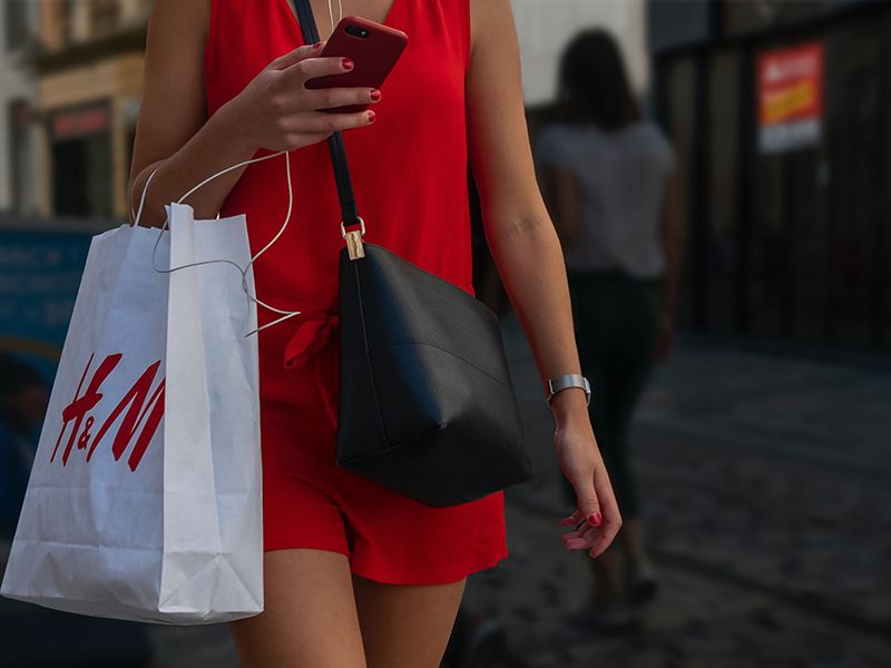 Thời trang nhanh là gì? Cách nhận diện thương hiệu “thời trang nhanh” chuẩn