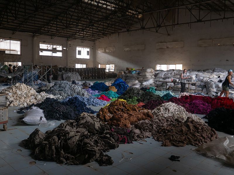 Thời trang nhanh là gì? Cách nhận diện thương hiệu “thời trang nhanh” chuẩn