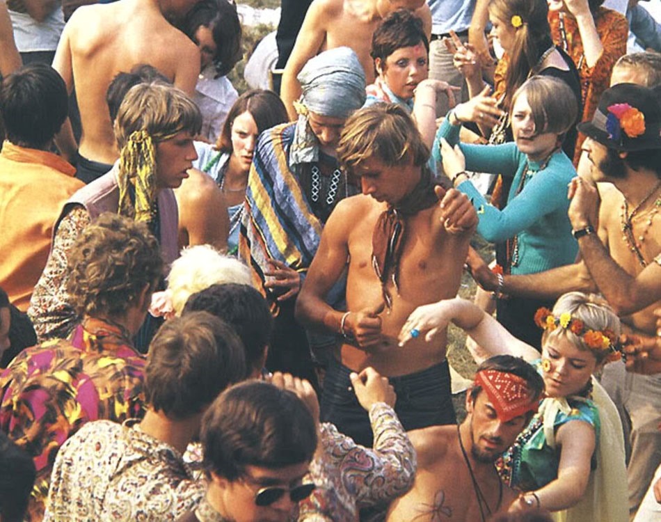 hippie là gì? Tìm hiểu về thời trang hippie - ONOFF