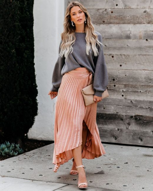 Áo nỉ là gì? Cách phối đồ với áo len như một tín đồ thời trang chính hiệu