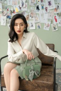 Tông sur tông là gì? Cách mặc đẹp chuẩn siêu tone