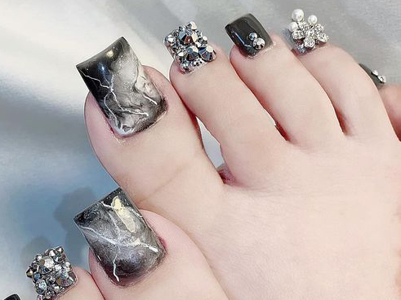 Bộ sưu tập móng chân đẹp, sang chảnh cho mọi quý cô