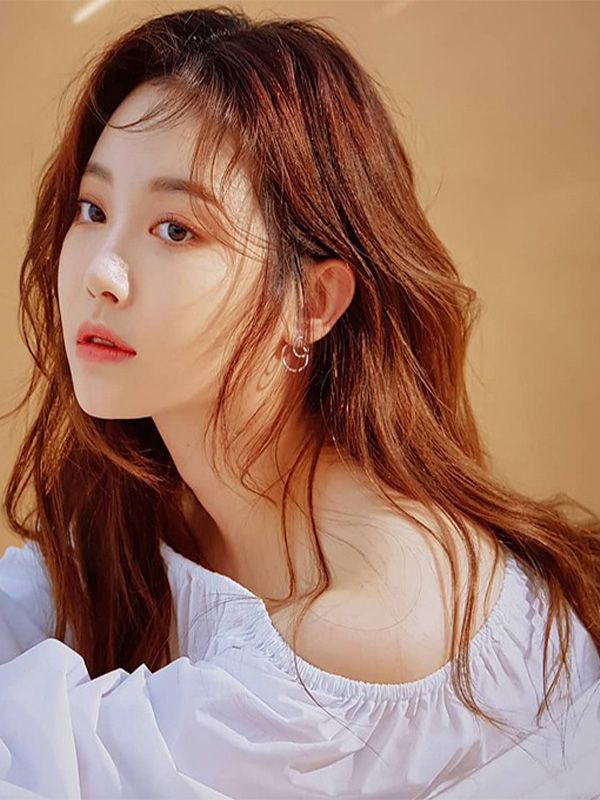 10+ Nhuộm Tóc Màu Nâu Đỏ Cho Cô Nàng Sang Trọng Nổi Bật