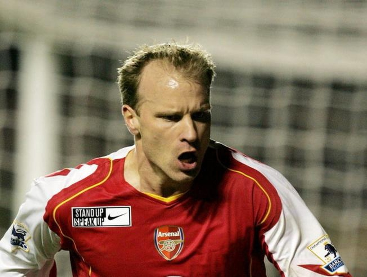 WATCH: Do you remember Dennis Bergkamp?