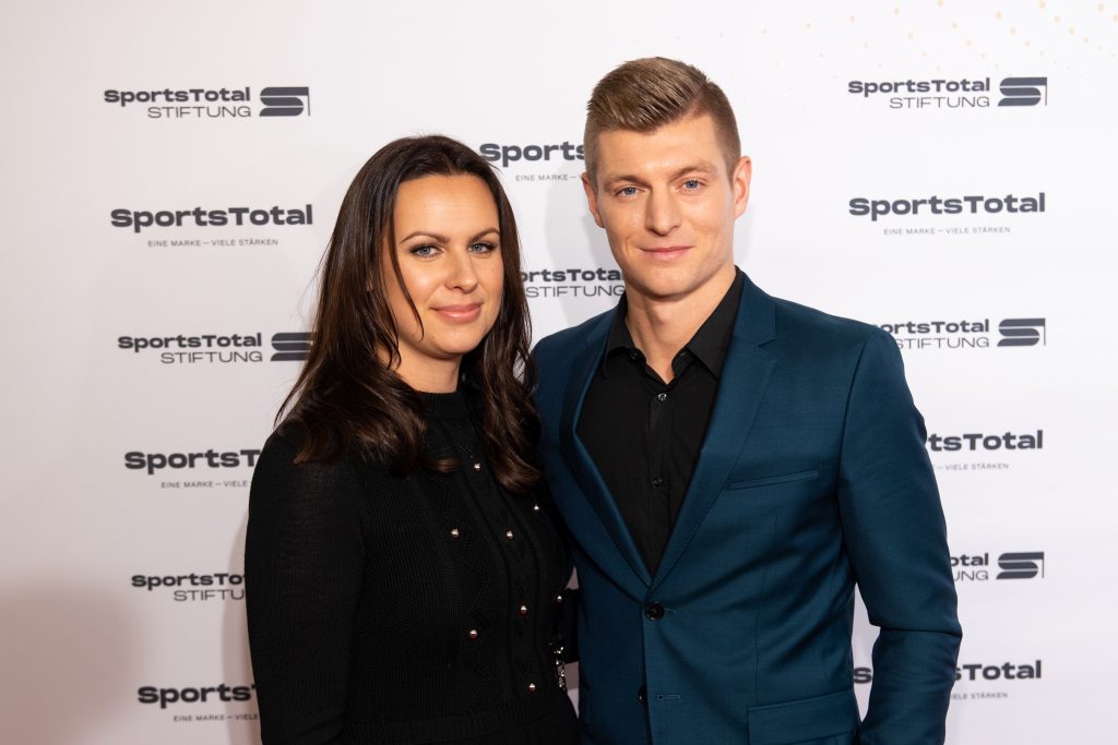 Jessica Kroos là ai? Gặp vợ của Toni Kroos