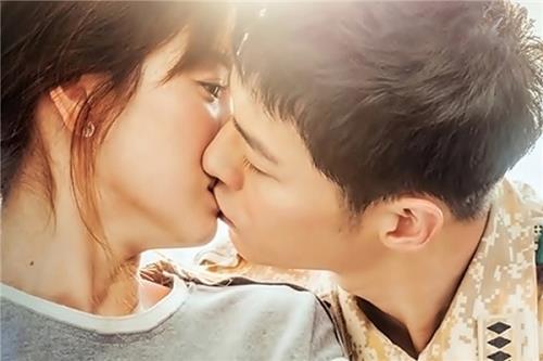 Nằm mơ thấy hôn bạn thân có ý nghĩa gì? Bạn có thực sự hạnh phúc không?