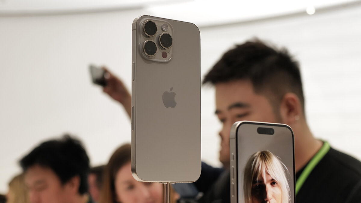 So sánh Xiaomi 14 Pro và iPhone 15 Pro: Lựa chọn nào “đáng tiền” hơn?