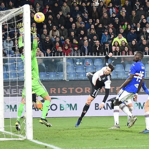 Ghi 4 bàn trong bóng đá gọi là gì? Ghi 5 bàn là gì?