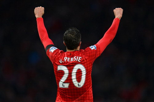Áo đấu của Van Persie bán chạy nhất nước Anh