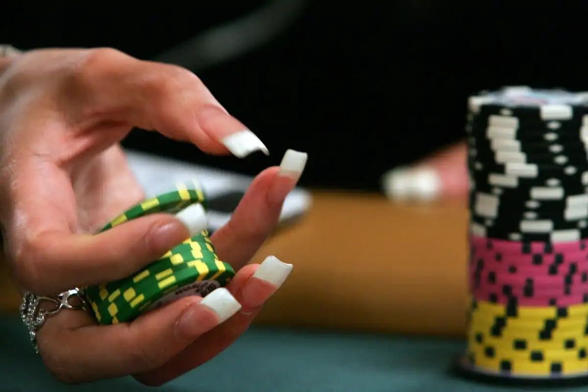 Rake trong poker là gì và vai trò của nó trong trò chơi - XO88