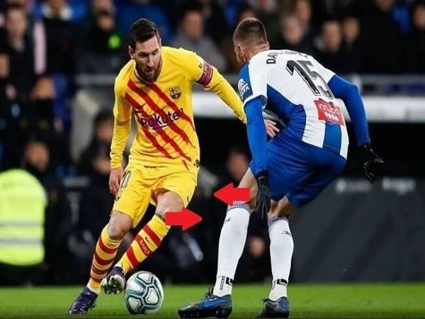 Rê bóng là gì? Dẫn bóng là gì? Các kỹ thuật dẫn bóng cơ bản