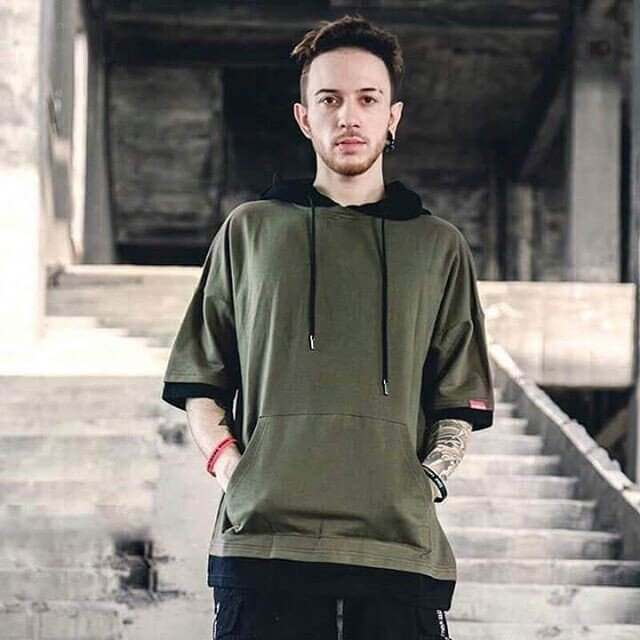 Cách kết hợp trang phục với áo hoodie nam