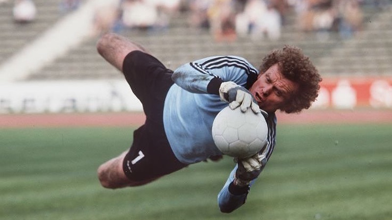 Sepp Maier trong màu áo Bayern Munich