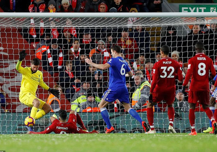 Alisson Becker thủ thành toàn diện của Liverpool